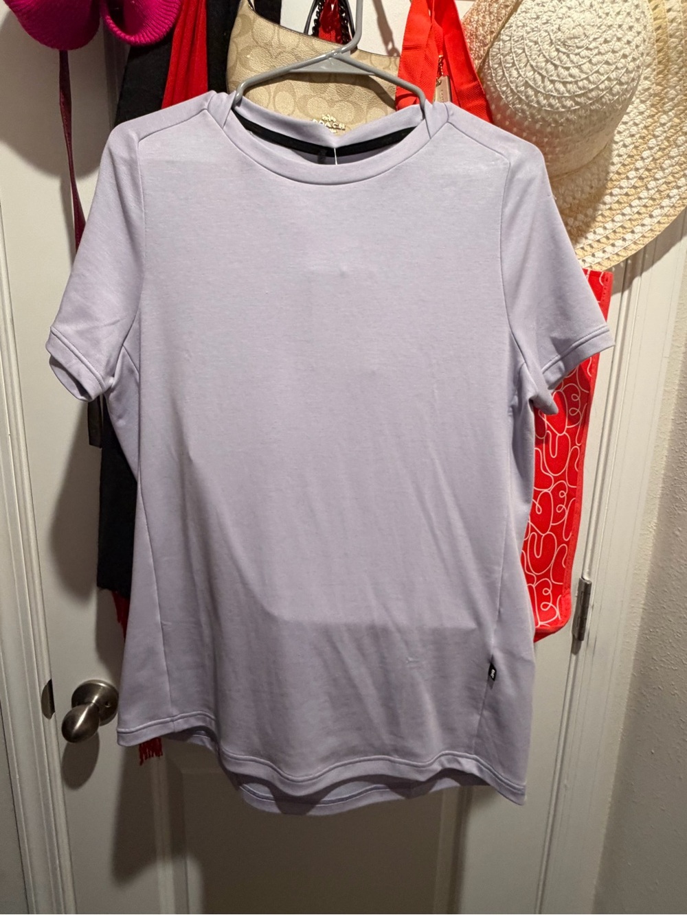 Women's Lavender Short Sleeve Tee - Comfort Stretch